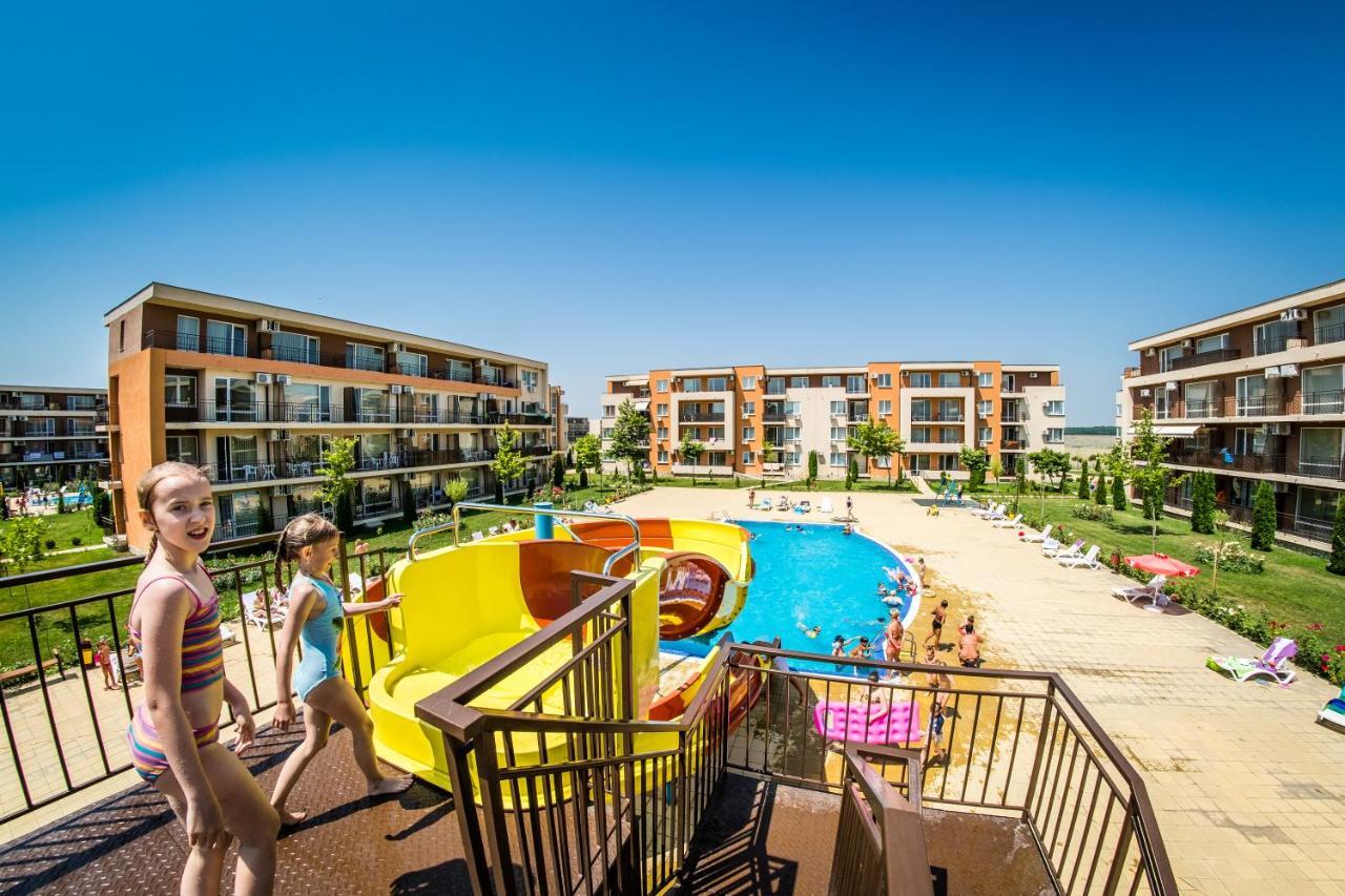 Waterpark Fort Apartments Napospart Kültér fotó