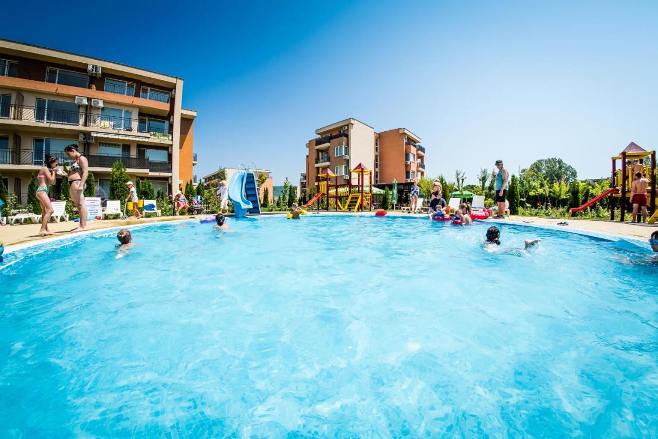 Waterpark Fort Apartments Napospart Kültér fotó