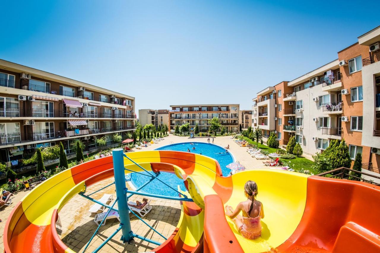 Waterpark Fort Apartments Napospart Kültér fotó