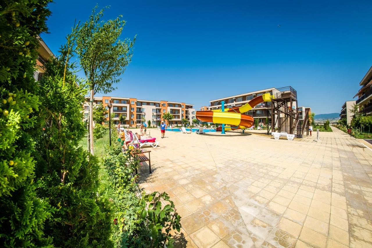 Waterpark Fort Apartments Napospart Kültér fotó